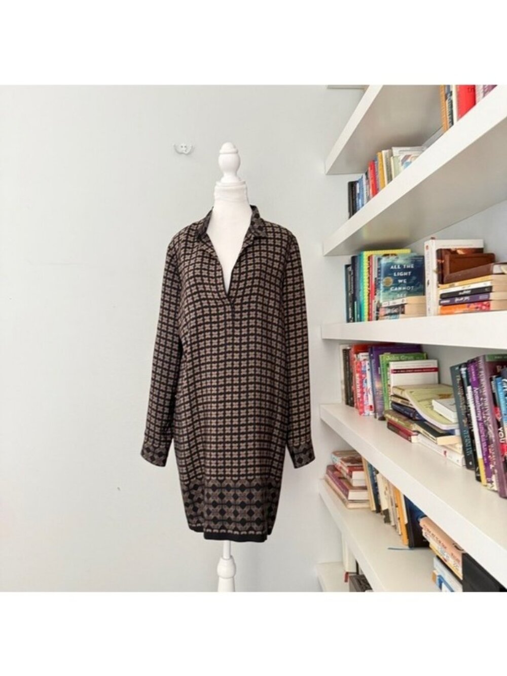Vince Silk Black and Brown Tunic style Dress size 12